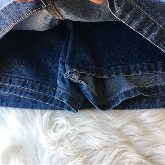 St. John’s bay shorts and denim skirt - Picture 4 of 8